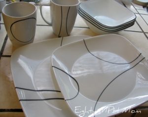 Corelle bold patterns,black and white dishes,microwavable dishes