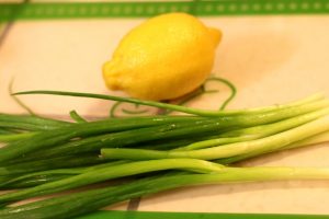 Crab cake lemon onions