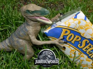 Jurassic World - Popcorn & Raptor