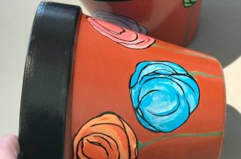 DIY painted flower pots