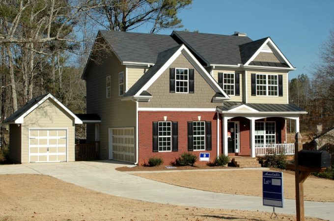 Sell Your Home Fast: Home Exterior Overhaul