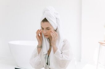 Quick & Easy Skin Care Routines for Busy Moms