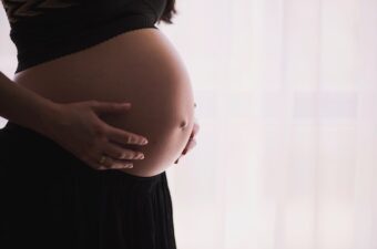 how much money do surrogate mother's make
