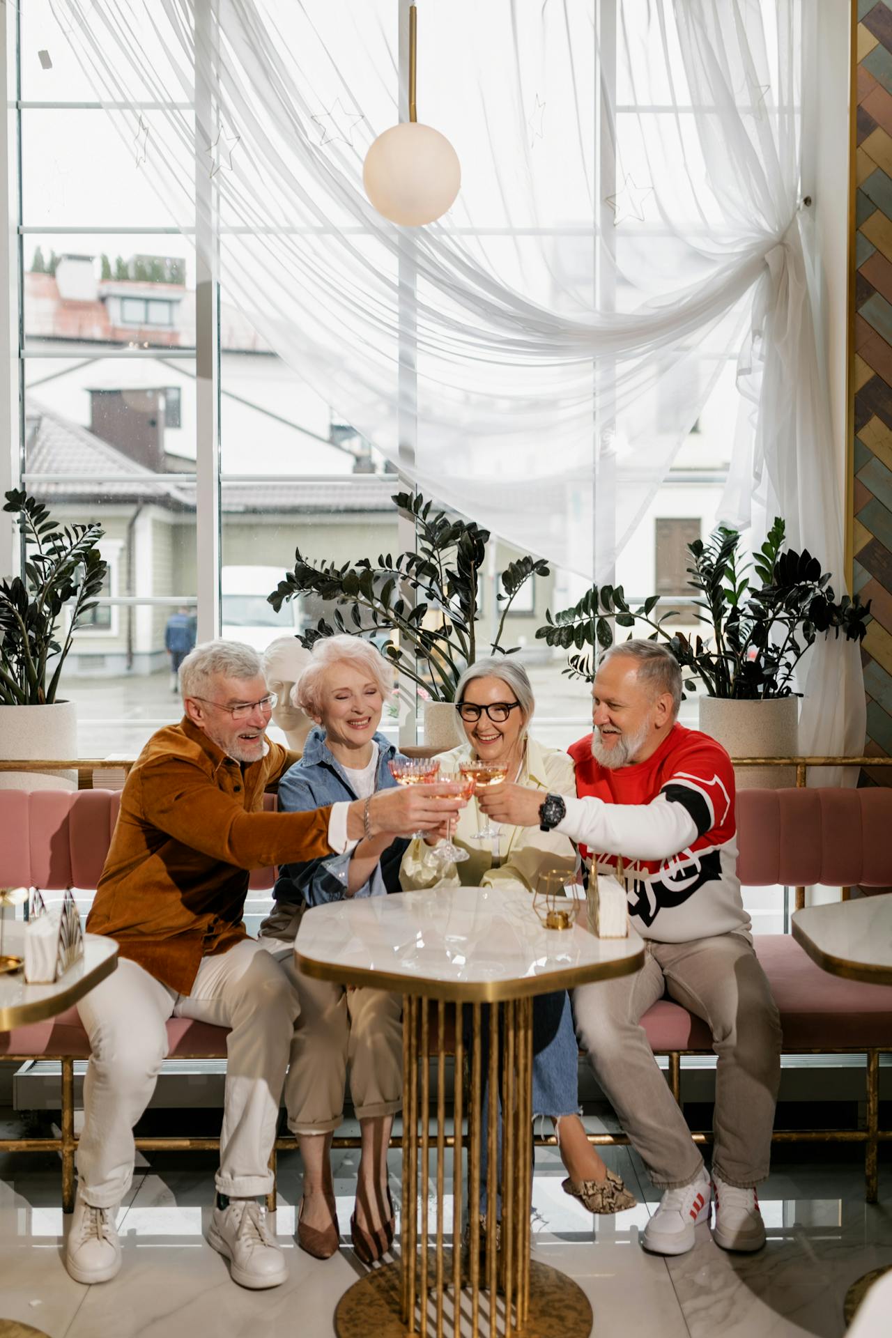 A Guide To Senior Living For Retirees